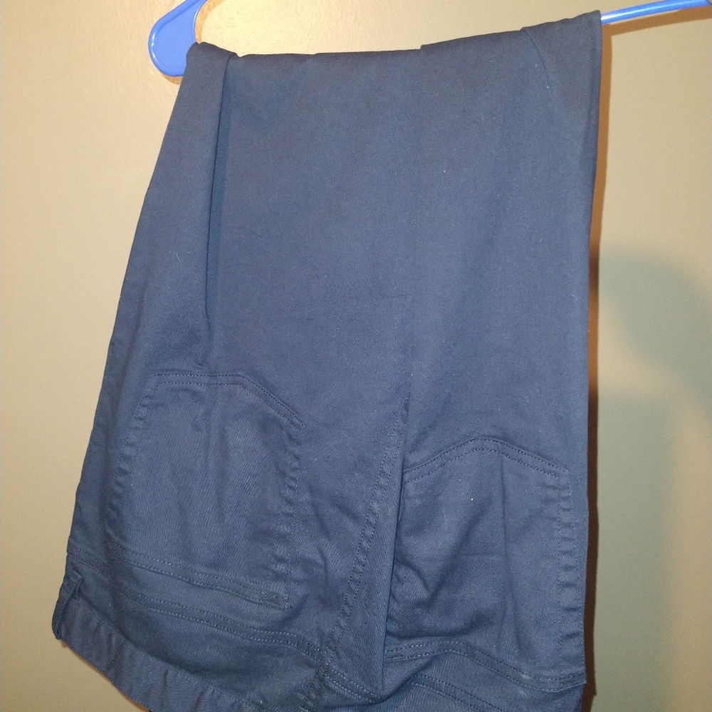Clothes - Picture 12 of 16